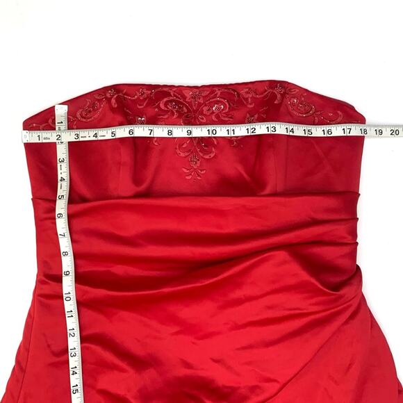 David’s Bridal Cranberry Red Strapless A Line Wrap Gathered Dress - Picture 4 of 14